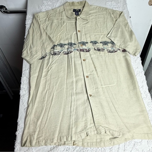 Beige Short Sleeve Button-Up Shirt with Car Print - Picture 1 of 7